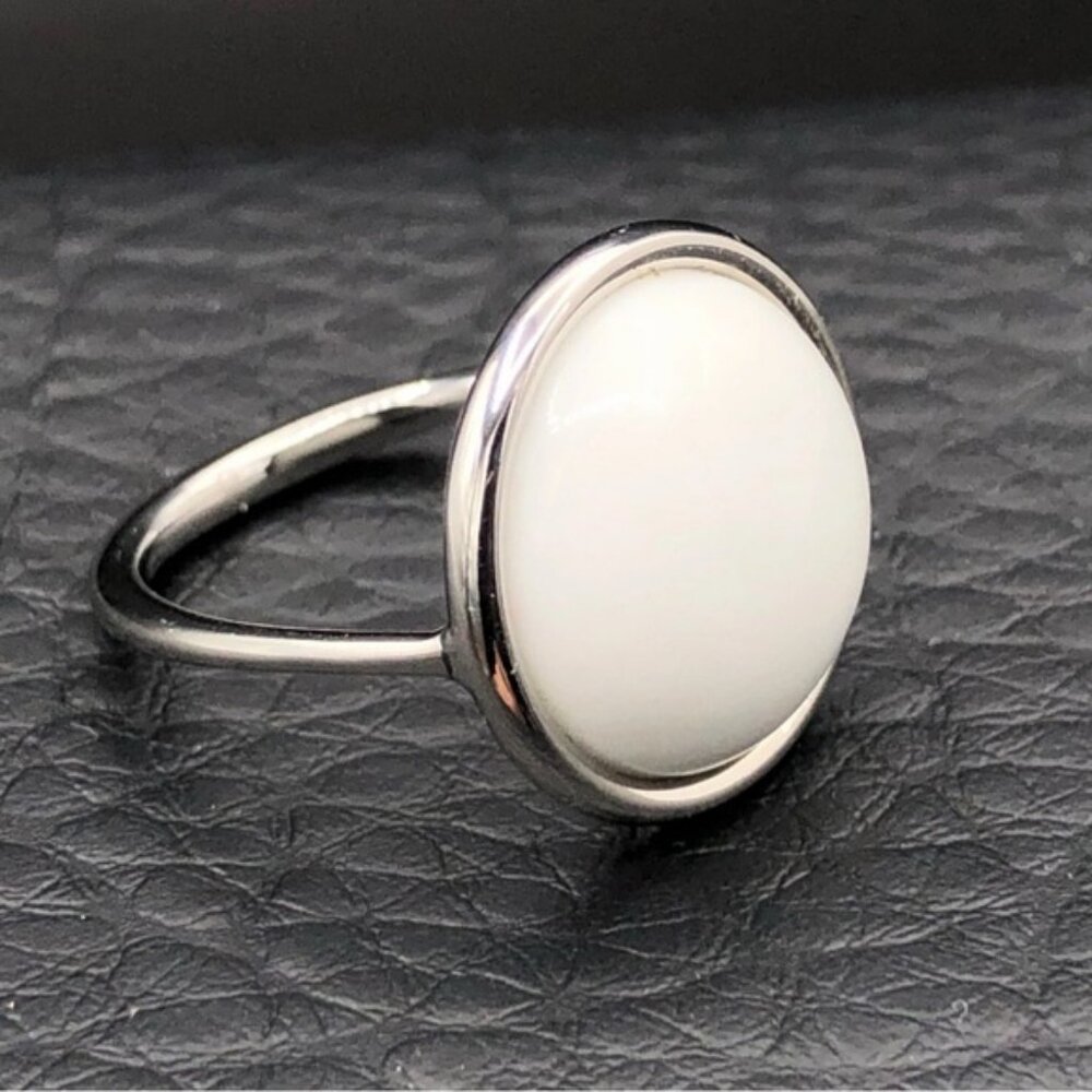 Calvin Klein Coral Stone & Stainless Steel Loop Dome Ring. (Size 9)(NWT)